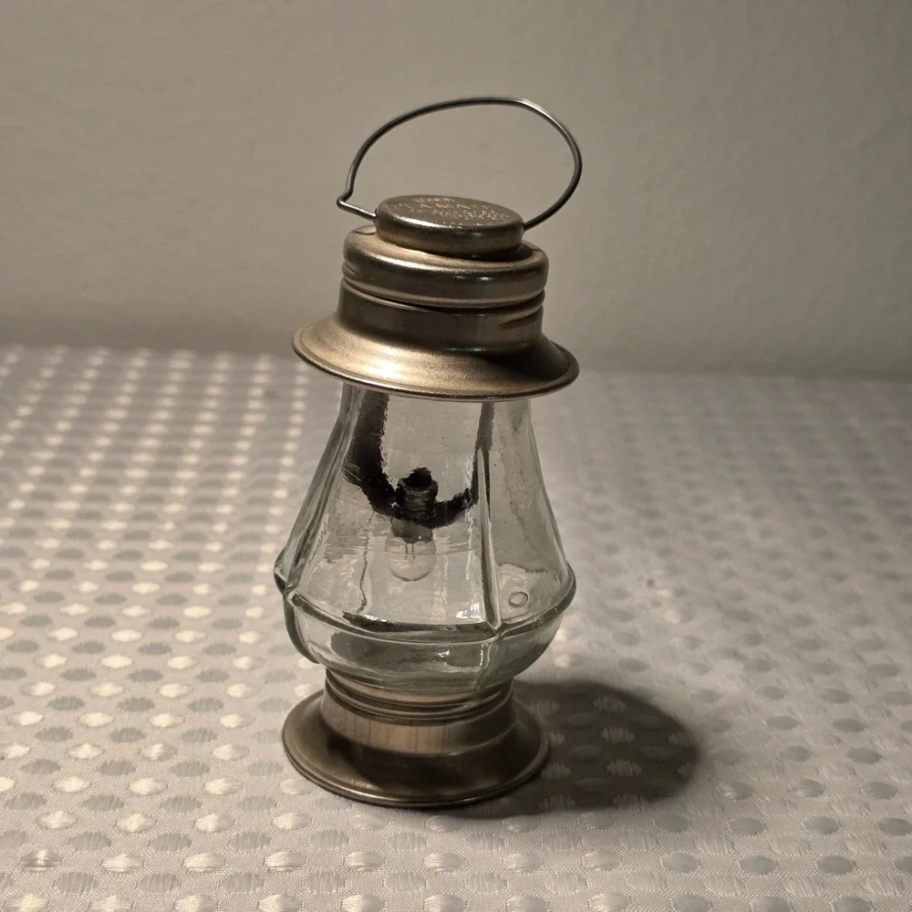 Vintage Bond Pla-Mate Miniature Electric Lantern Flashlight Glass Globe Silver